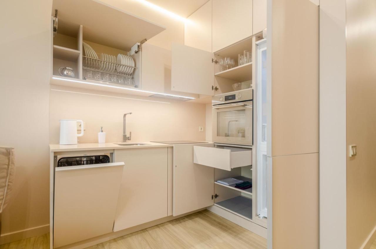 Petrovdom 85-141-122-38 Apartments In The Rc "French Quarter" Kiev Bagian luar foto