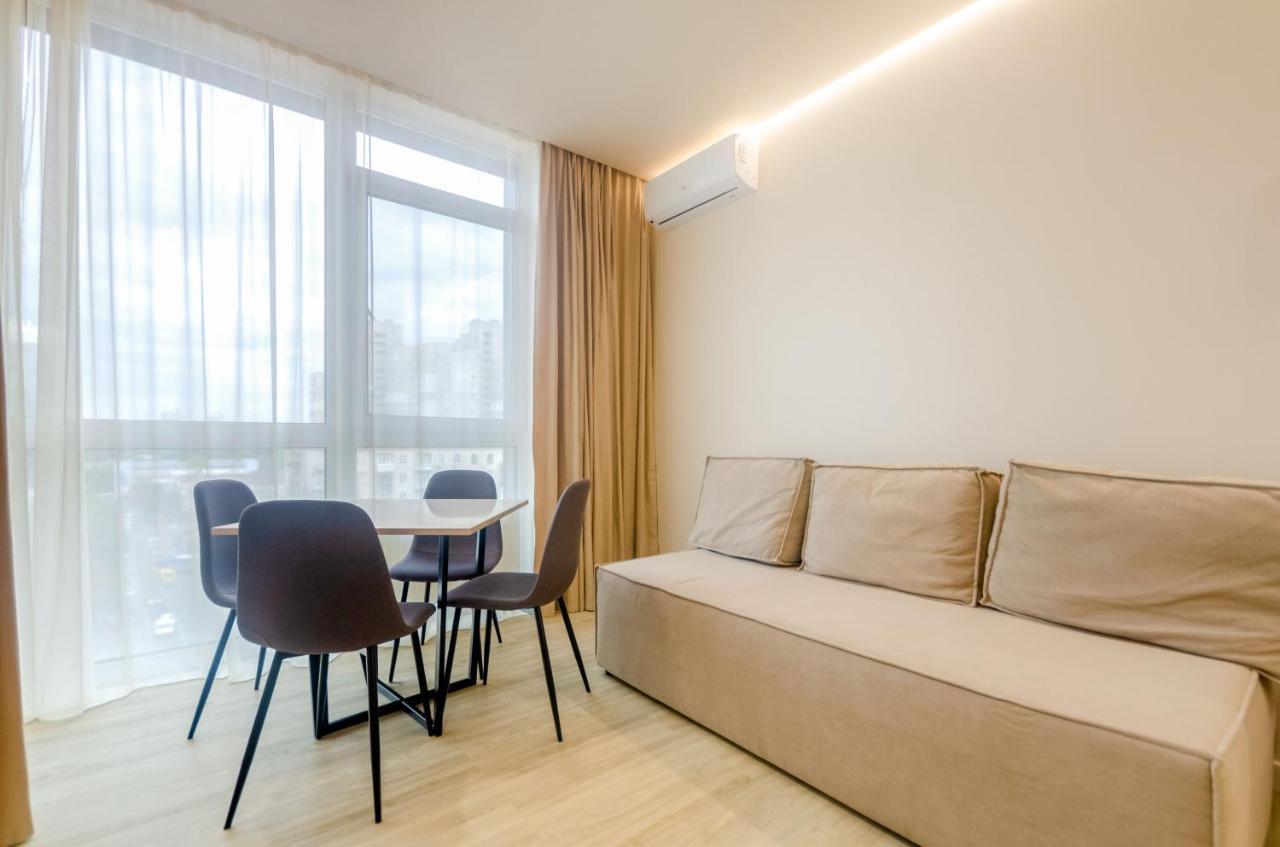 Petrovdom 85-141-122-38 Apartments In The Rc "French Quarter" Kiev Bagian luar foto