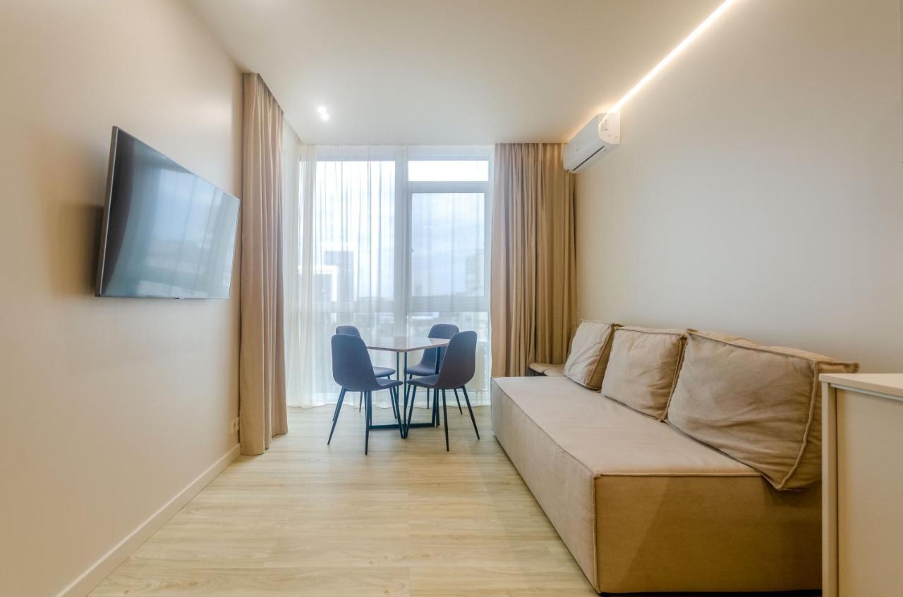 Petrovdom 85-141-122-38 Apartments In The Rc "French Quarter" Kiev Bagian luar foto