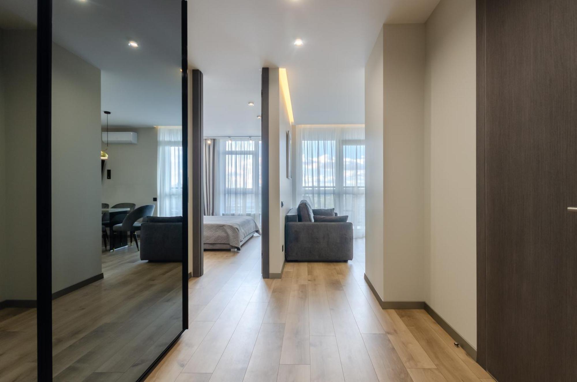 Petrovdom 85-141-122-38 Apartments In The Rc "French Quarter" Kiev Bagian luar foto